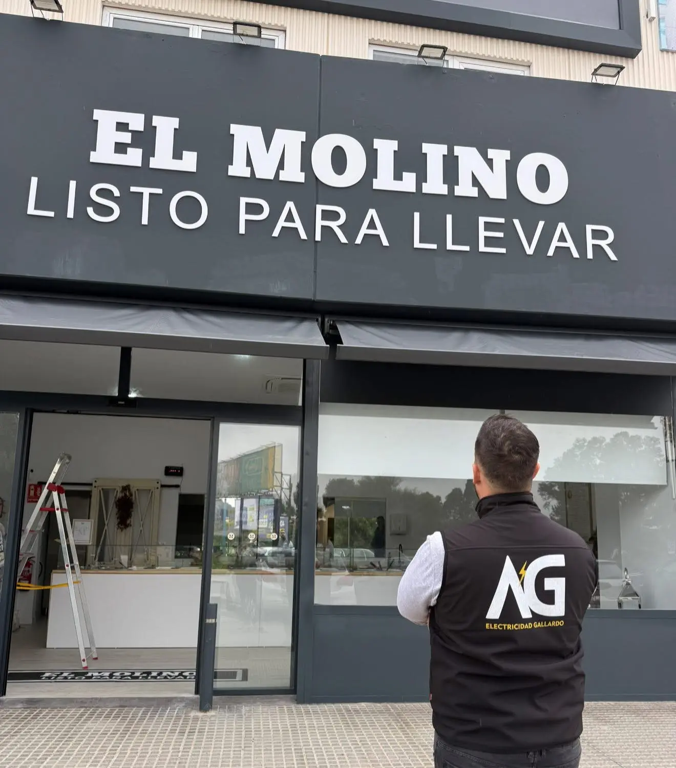 Instalación eléctrica en Chiclana de la Frontera. Negocio el Molino para Llevar. 